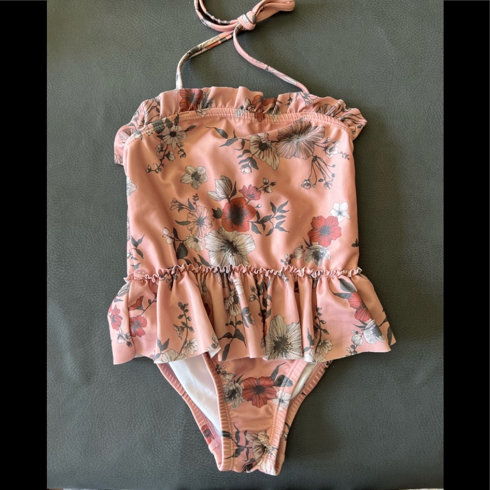 EUC Hubble & Duke one-piece 3yr